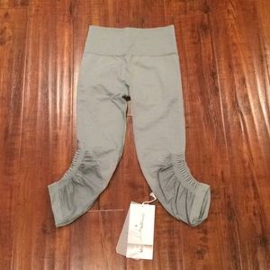 lululemon Taryn Toomey Awakening Crop 2